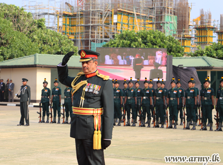 Invetitureceremoney_10_2