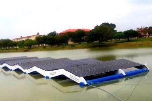first-floating-solar-panel
